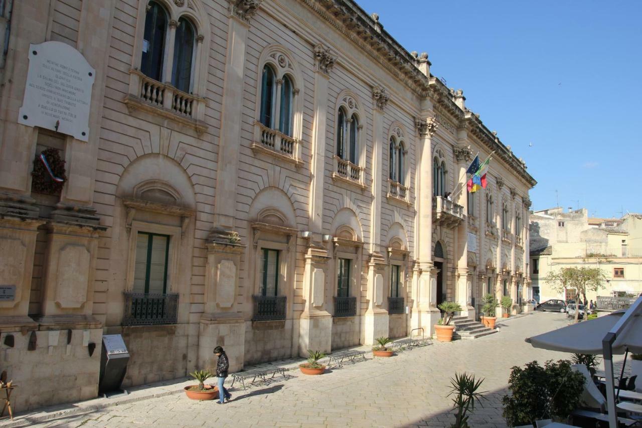 Les Petites Maisons D'Elise Scicli Luaran gambar
